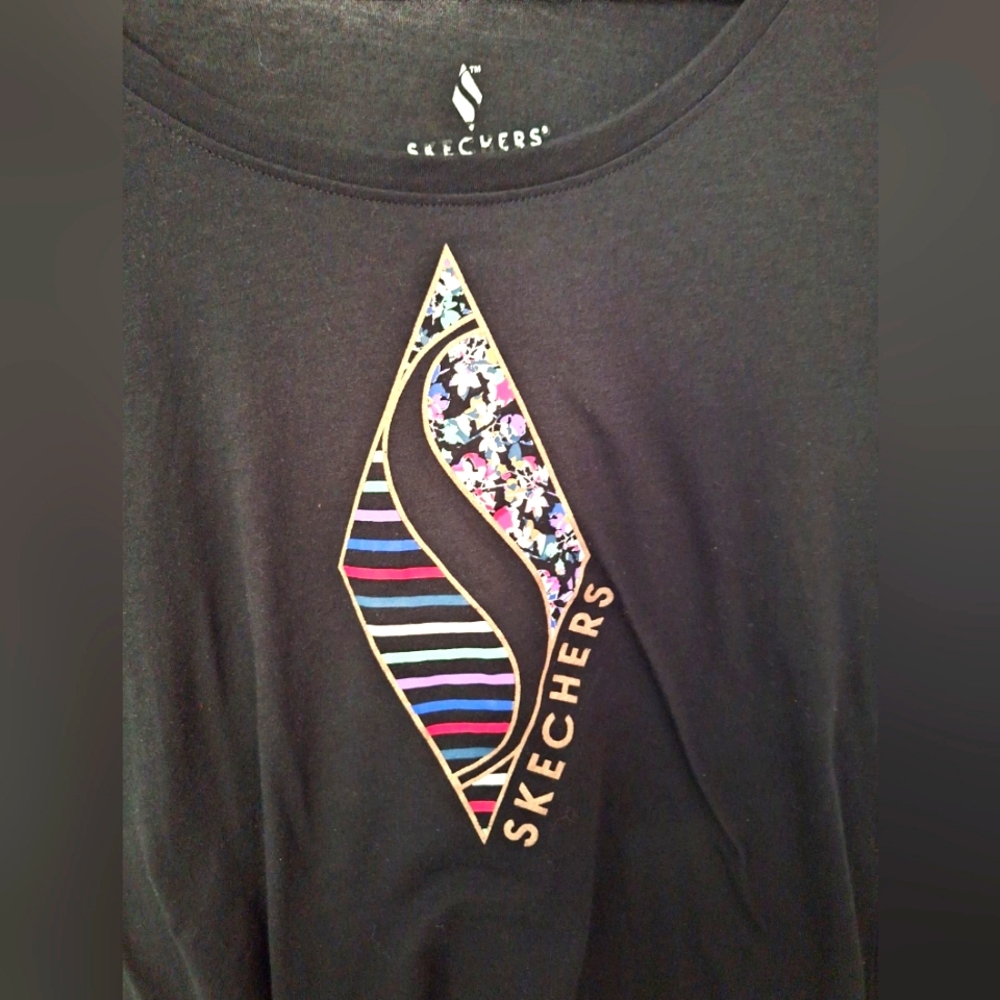 Skechers * Woman Tee Shirt Size XL